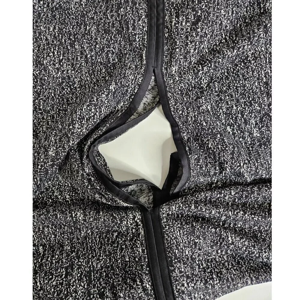 NWOT Lululemon Vinyasa Wrap Scarf Black White Print One Size Convertible